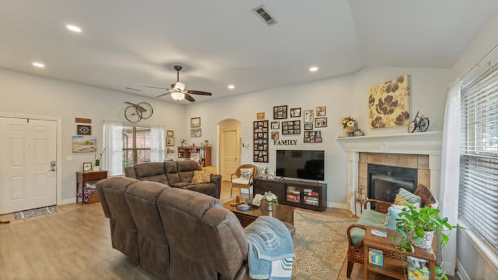 Entire Home - Close To Razorback Events And More! - Lake Wedington, Fayetteville