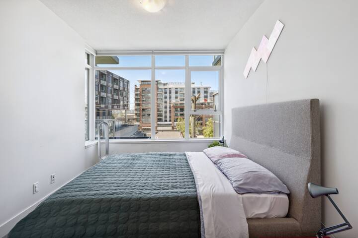 Prime Location : Two Bedroom Modern Condo