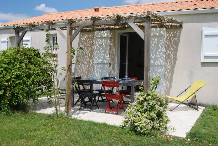 Maison Individuelle Avec Jardin - Angles