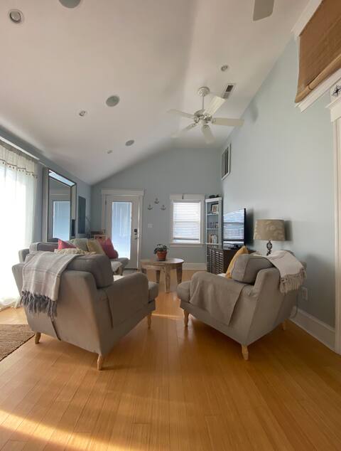 Top Airbnb: Beach Bungalow on Humarock in Plymouth County