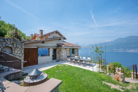 Private luxury villa with breathtaking lake views