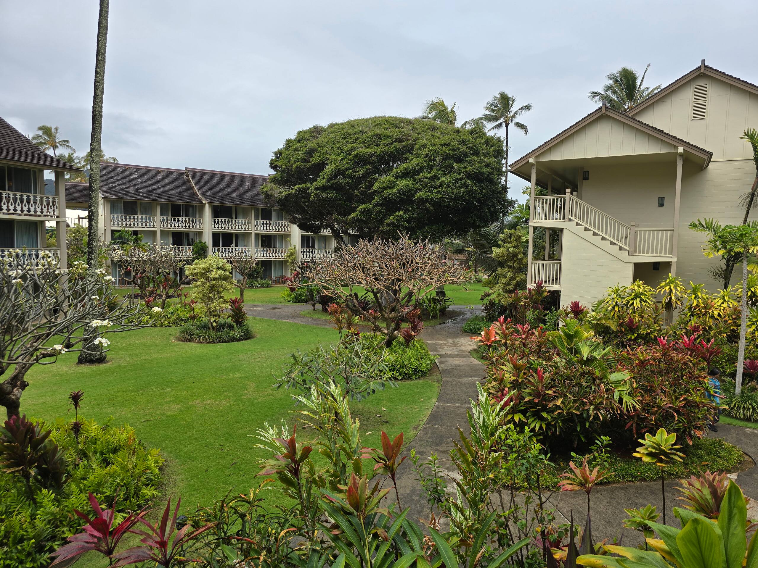 Beachfront & Oceanfront Condotel: AC, Wifi , Pool - Photo 15