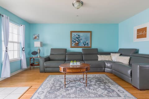 Comfort Gated E Houston 7+ Day Discounts