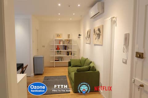 Top Airbnb: Tourist & Smart Working Suite 38 | By ViviFriuli a Friuli Venezia Giulia