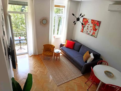 Popular Airbnb listing: Apartment ART 1' + Free Local Tips from your Host' in Mjesni Odbor Potok