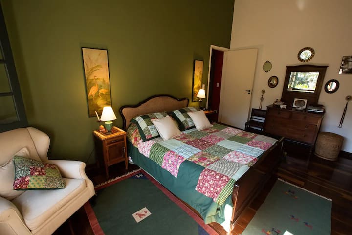 غرفة النوم 1