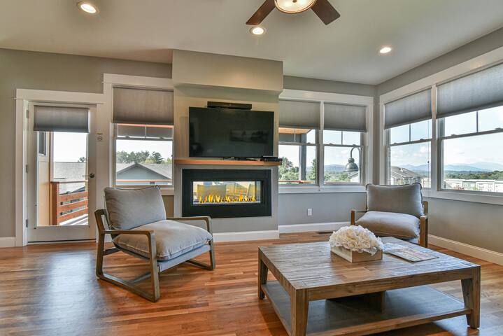 Casita Asheville: Bright, Modern & Peaceful gallery image 4