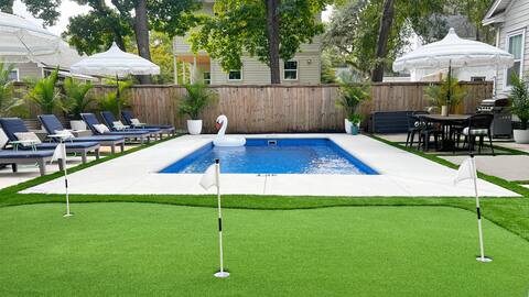 Park Circle Heated Saltwater Pool & Putting Green