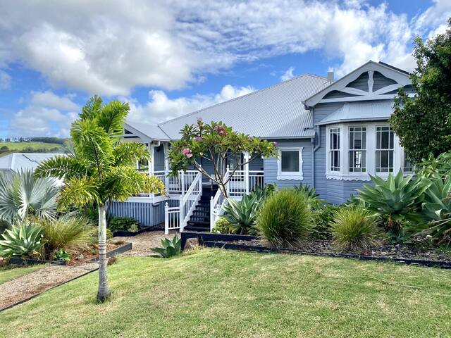 Beautiful Bangalow Queenslander