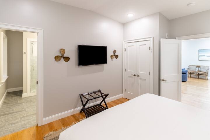Spacious Top Floor Apartment, St. Mary Church View gallery image 3