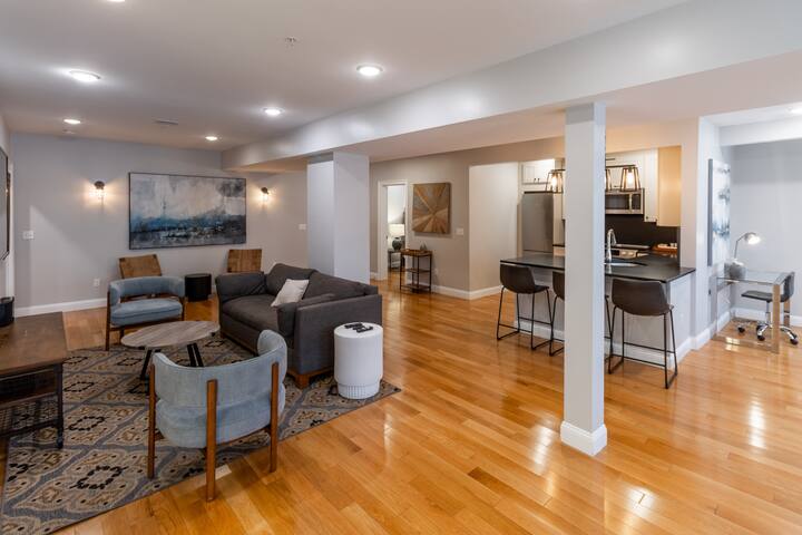 3 Beautiful Bedrooms and Open Living Area