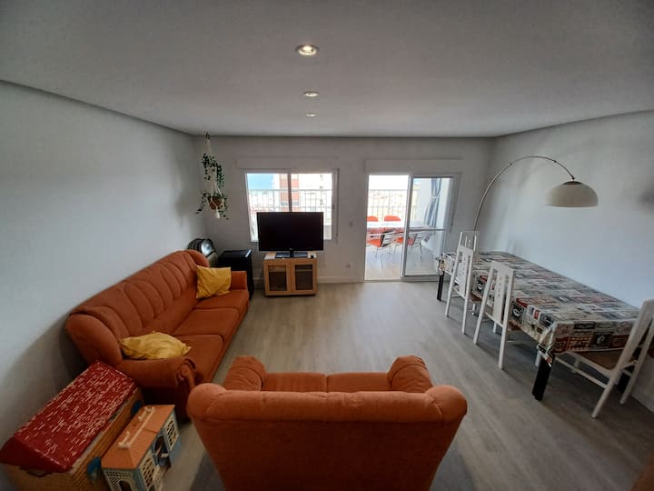 Apartamento Con Vistas Al Mar, Piscina Y Parking - Gandia