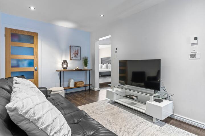 3Bedroom apt/Dt/parking/near subway