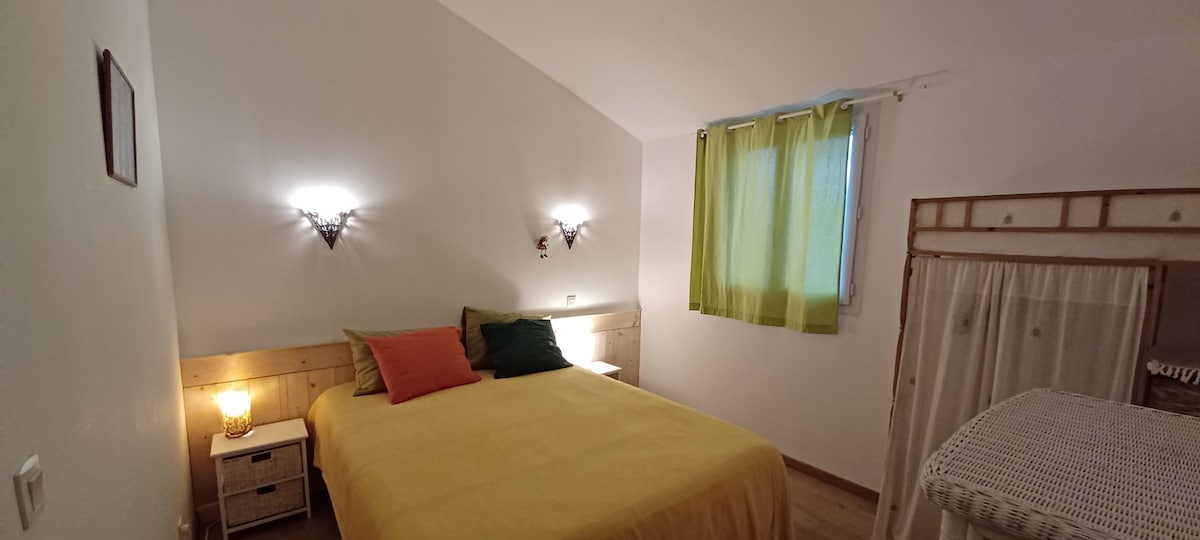 Toleo la kitanda cha watu wawili (lenye godoro la juu 160 X 200)
