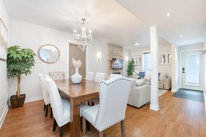 ❤ of Downtown Leslieville✭Netflix✭Full Kitchen✭W/D gallery image 3