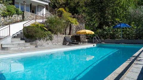 Villa Fortezza, private pool & panoramic lake view
