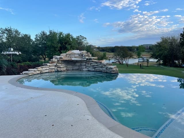 Pool Canyon Lodge on Lake Travis, Austin Texas