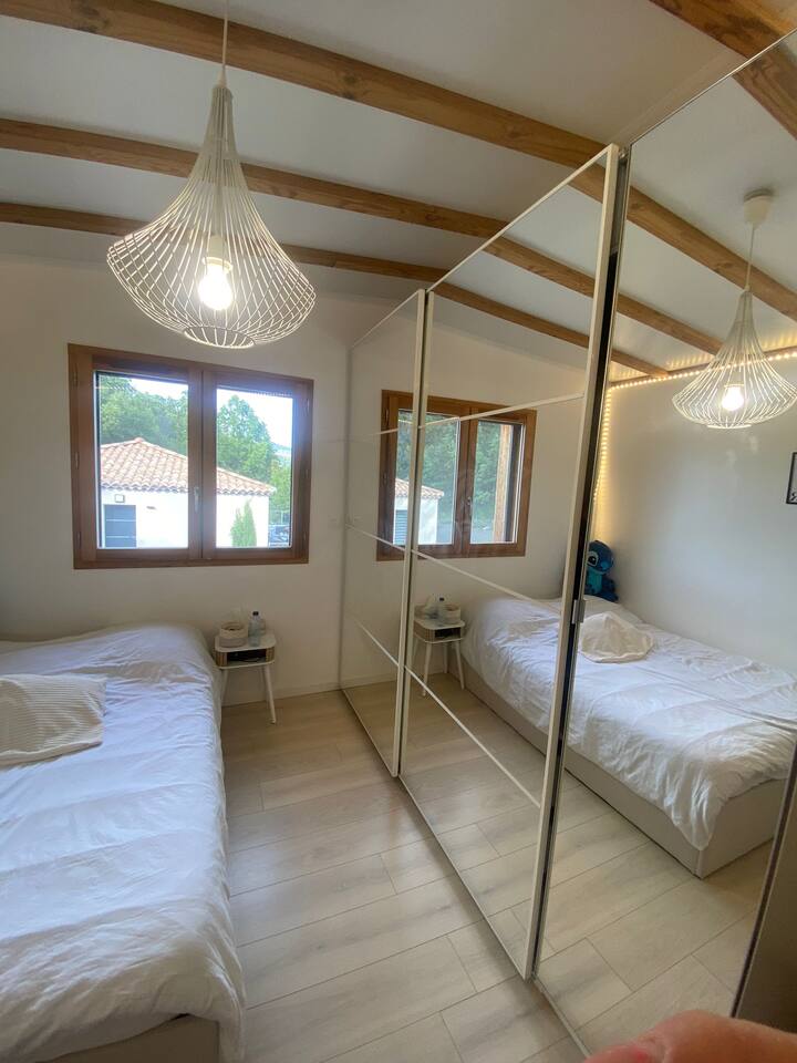 საძინებელი 2