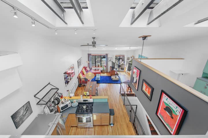 E Village Loft Private Terrace - Manhattan, NY