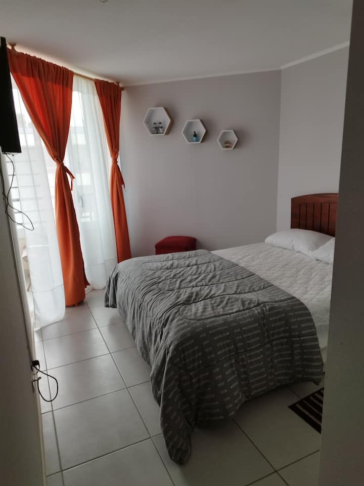 Spálňa s manželskou posteľou 