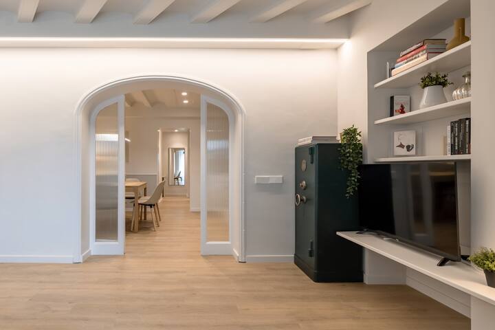 Mirador 1840 – 3 Bedroom Apartment Port Vell gallery image 5