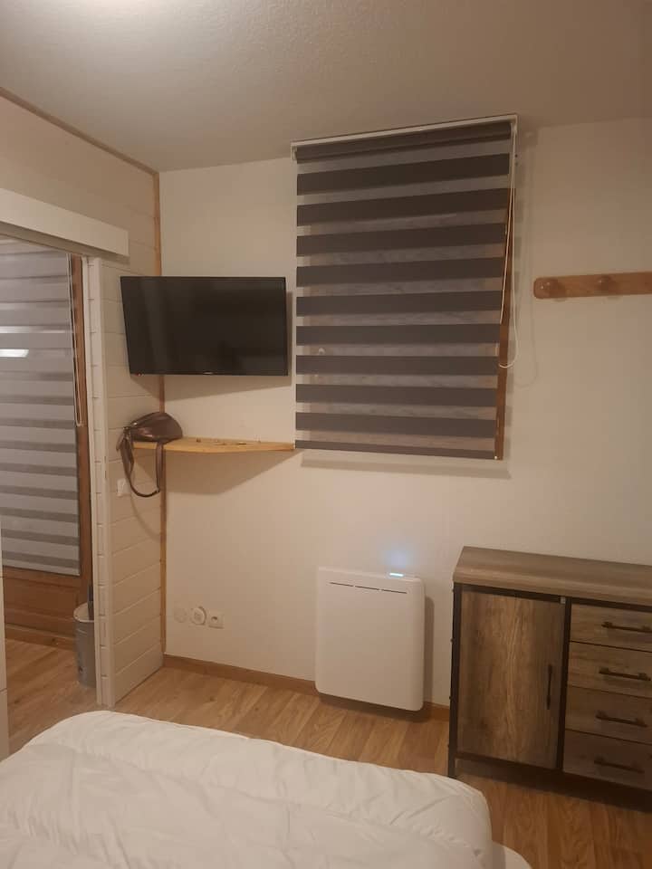 საძინებელი 1