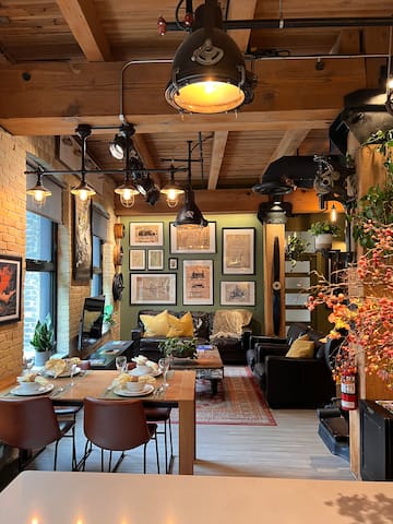 theLOFTonJAMES Authentic Industrial Warehouse Loft