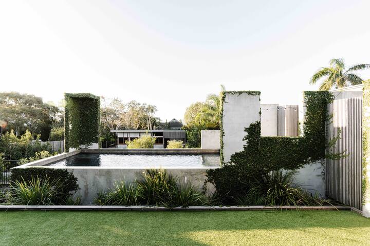 Banksia House at Kings Beach – a relaxing oasis