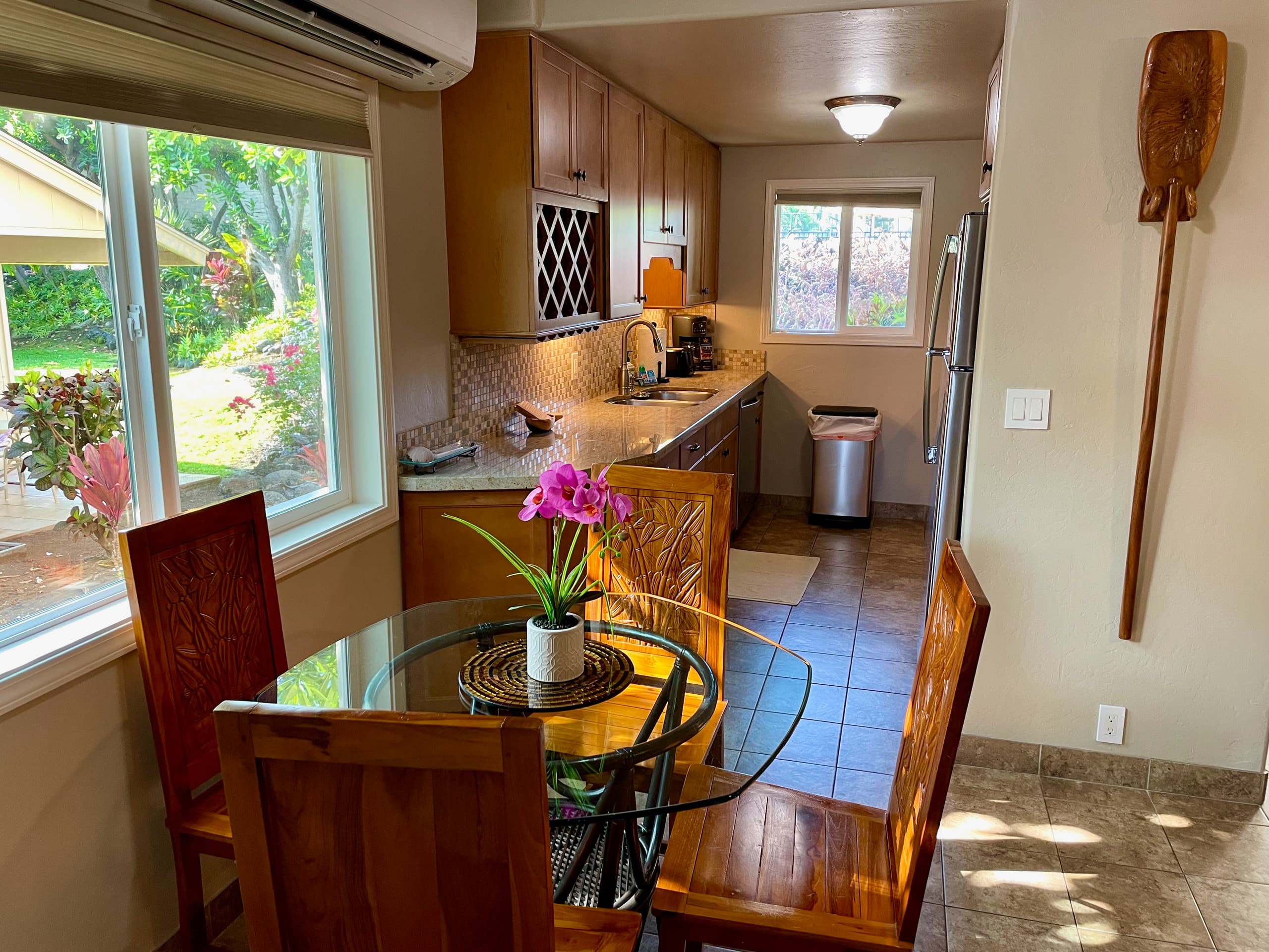 Condo in Kailua-Kona · ★4.96 · 2 bedrooms · 4 beds · 2 private baths - Image 5