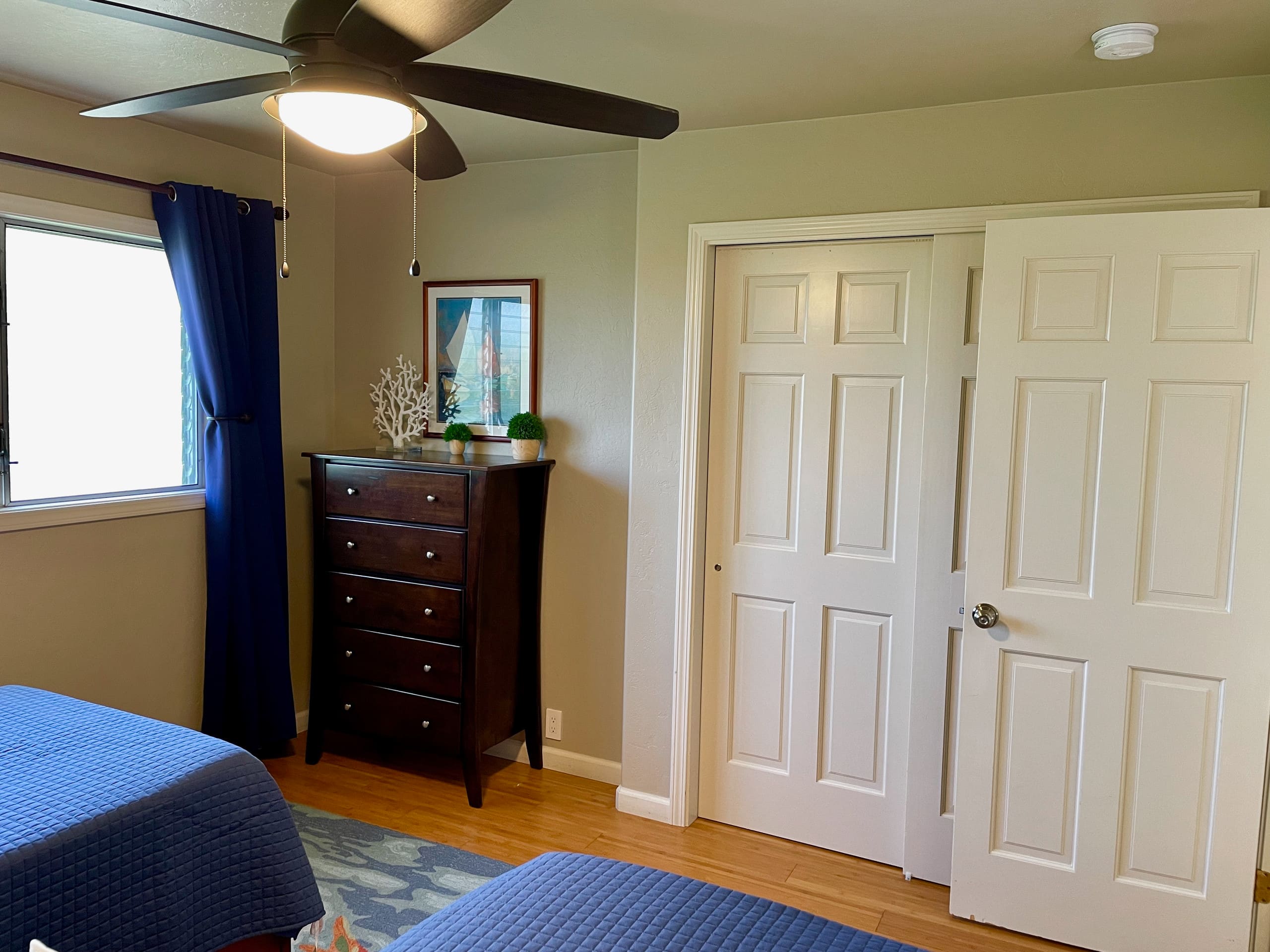 Condo in Kailua-Kona · ★4.96 · 2 bedrooms · 4 beds · 2 private baths - Image 11