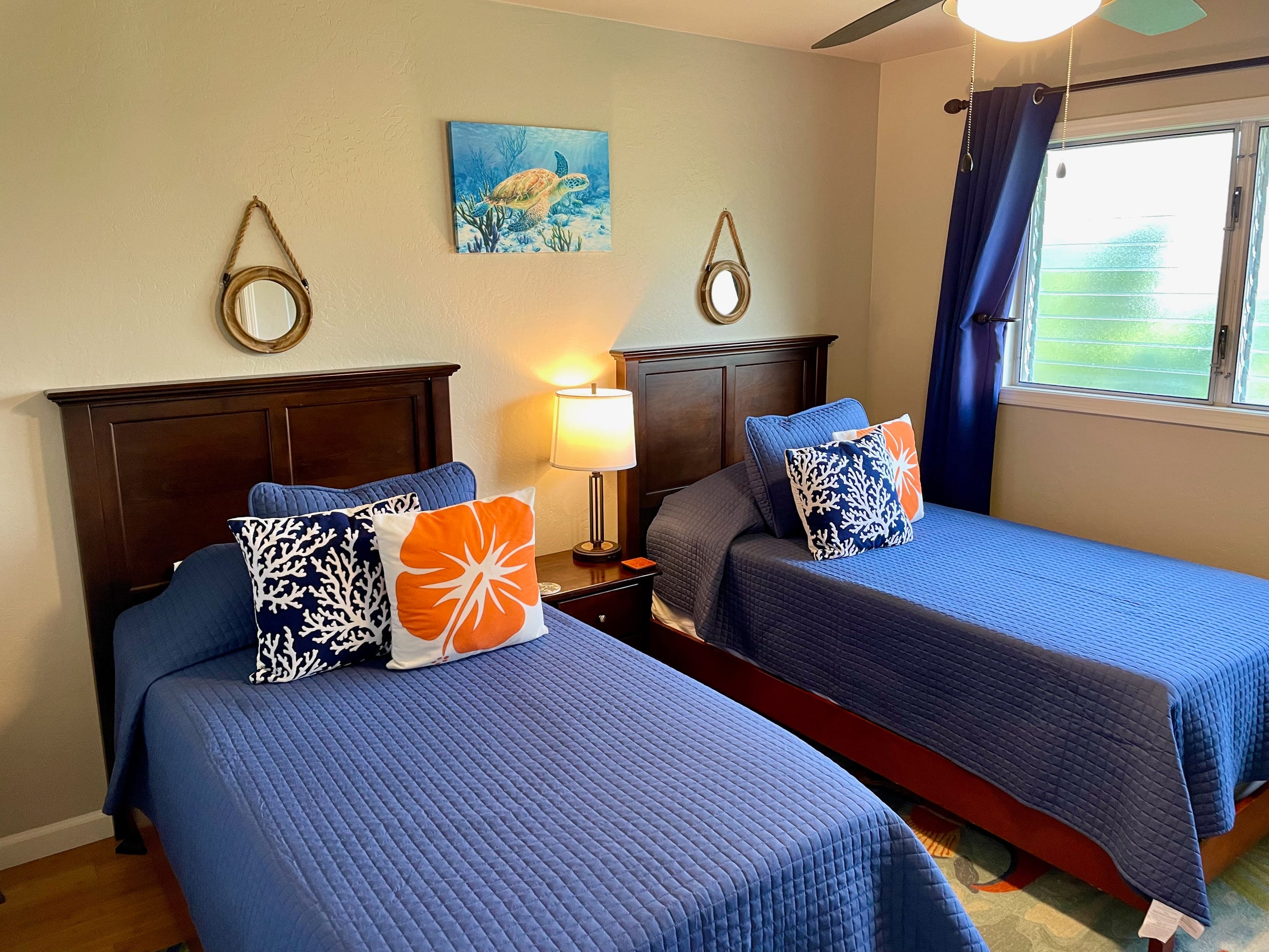 Condo in Kailua-Kona · ★4.96 · 2 bedrooms · 4 beds · 2 private baths - Image 12