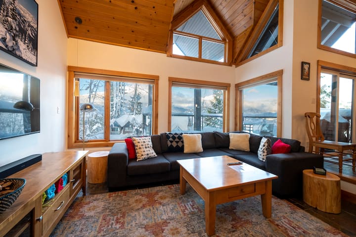 True Ski In/out. Ski_bike_hike To Both Gondolas-pvt Hottub Views-walk Everywhere - Canadian Rockies