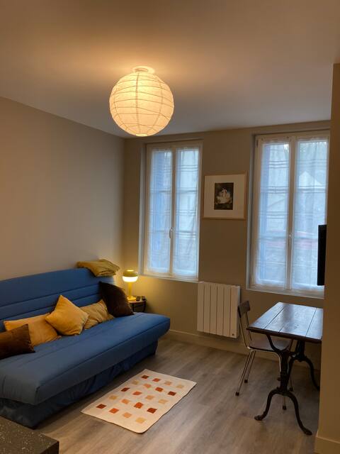 Annonce Airbnb populaire: Les Volets Bleus à Honfleur