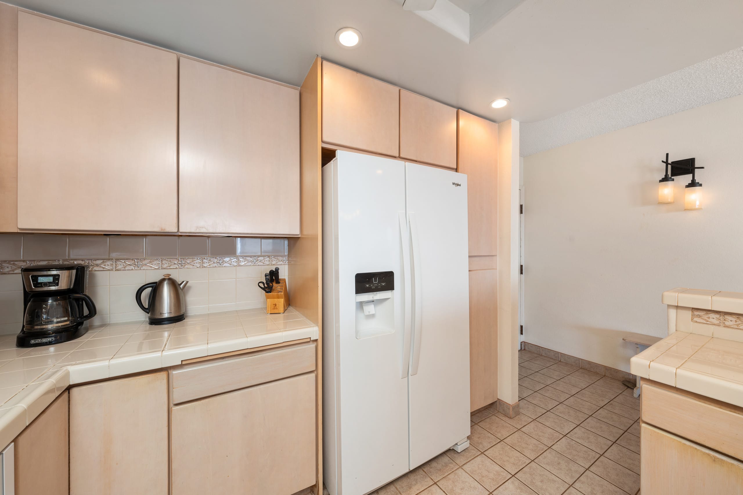 Condo in Lahaina · ★4.8 · 2 bedrooms · 4 beds · 2 baths - Image 8