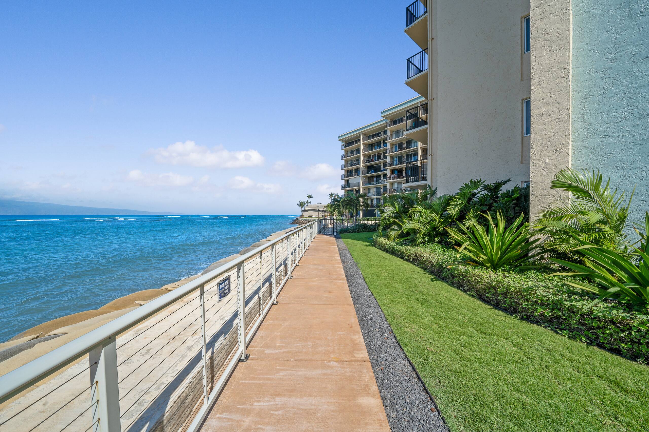 Condo in Lahaina · ★4.8 · 2 bedrooms · 4 beds · 2 baths - Image 36