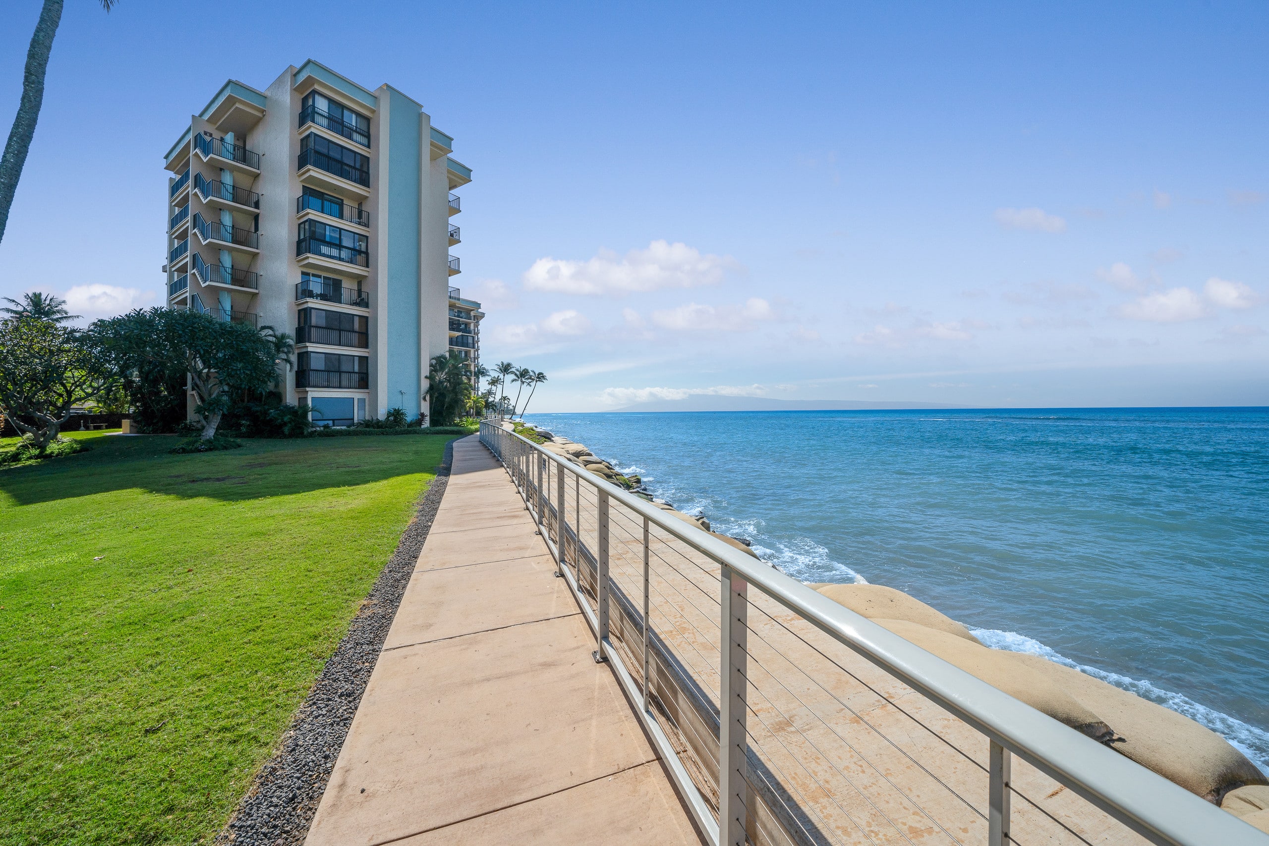 Condo in Lahaina · ★4.8 · 2 bedrooms · 4 beds · 2 baths - Image 35