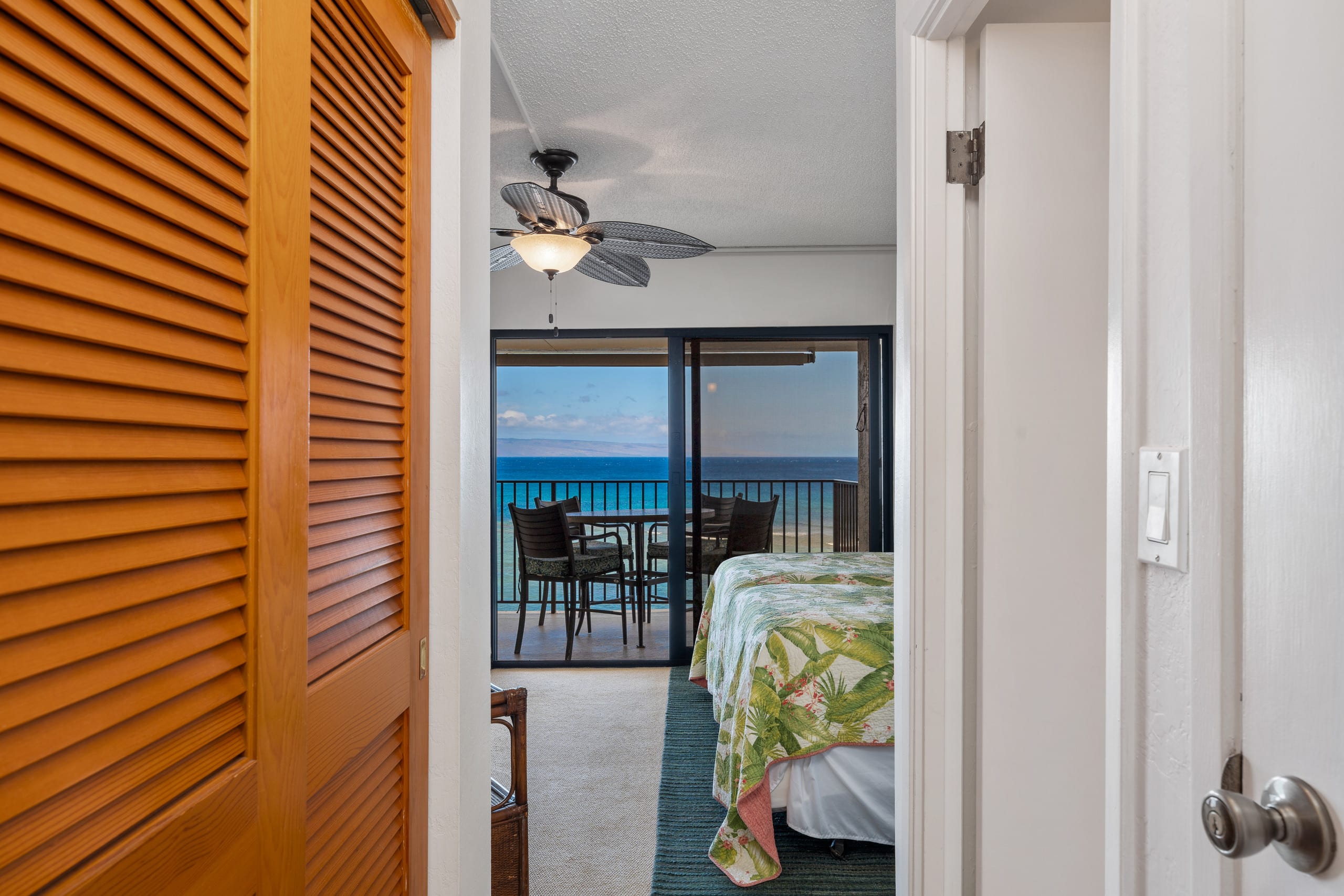 Condo in Lahaina · ★4.8 · 2 bedrooms · 4 beds · 2 baths - Image 11