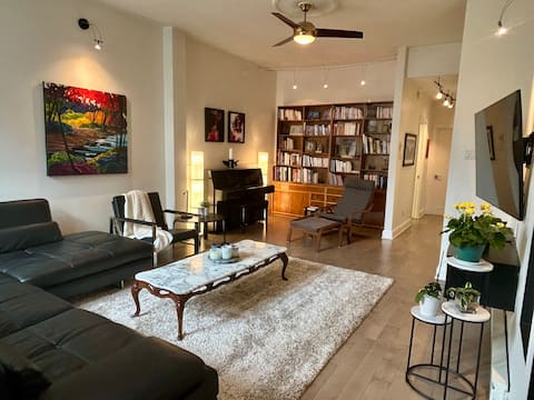 Top Airbnb: Exceptional design condo in Sainte Foy–Sillery–Cap Rouge