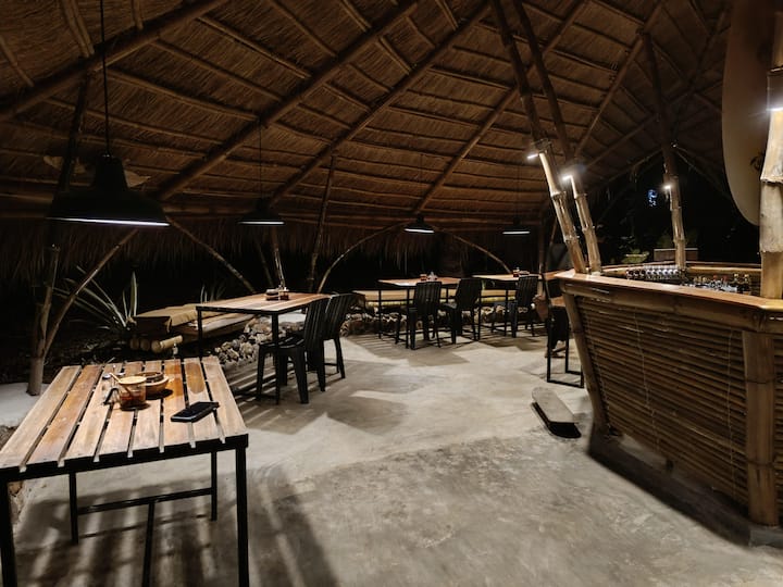 Jungle Tree House - Corón
