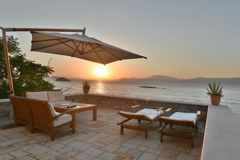 Hydra Kamini Beach Thea