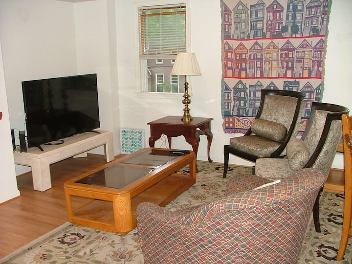 Value! Newer 3 Br Home@highland. Longer Discounts! - University of Rochester, Rochester