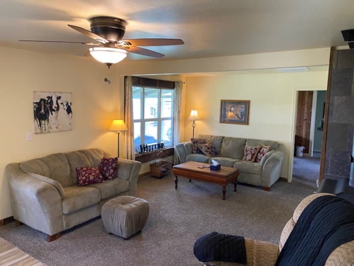 Comfy Country Home With Amazing Mountain Views. - Paonia
