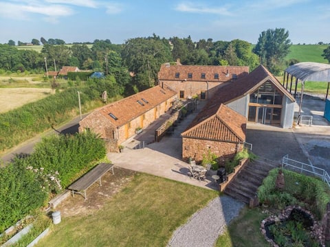 Clayhill Farm Rural Retreat, Somerset