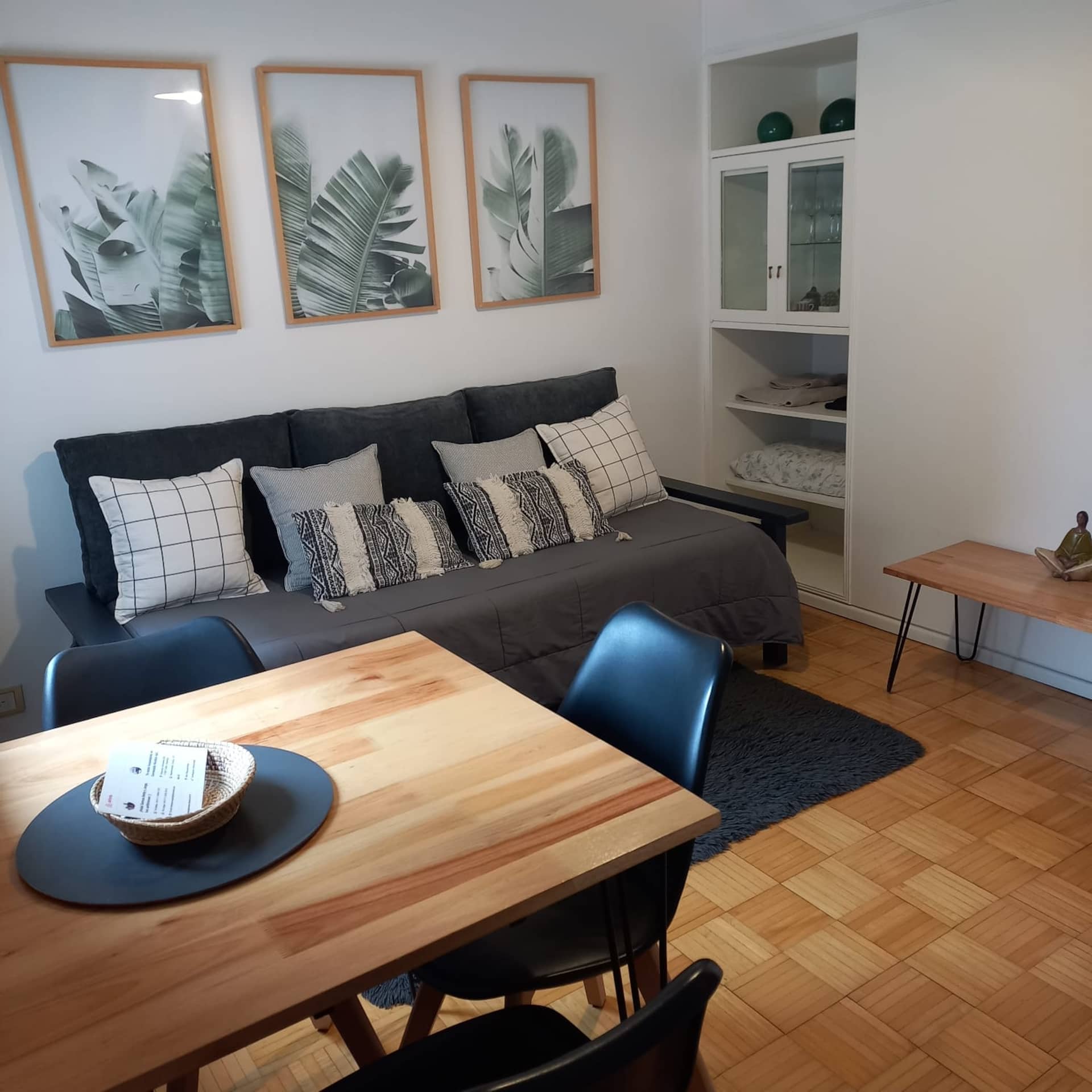 Apartamento recém-reformado no centro em Retiro