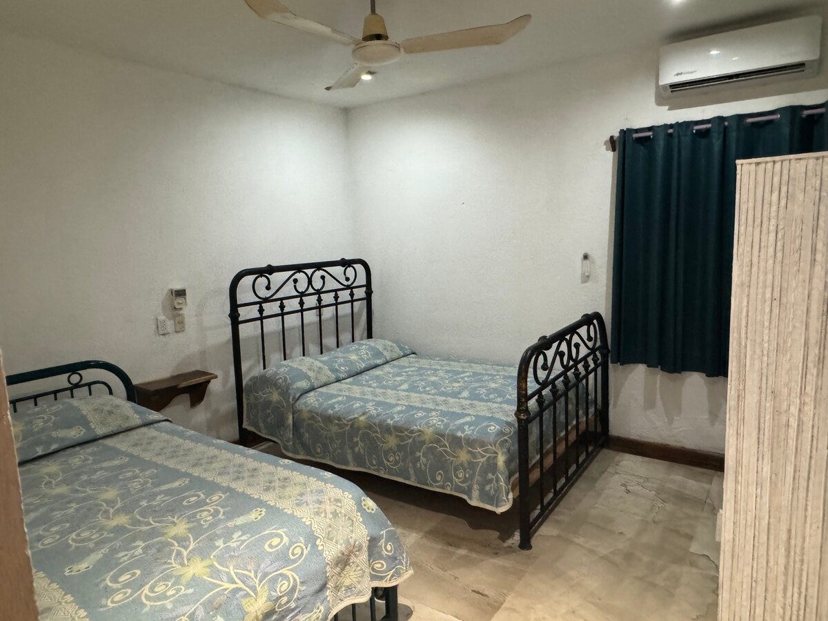 חדר שינה 3 עם חדר רחצה פרטי מלא