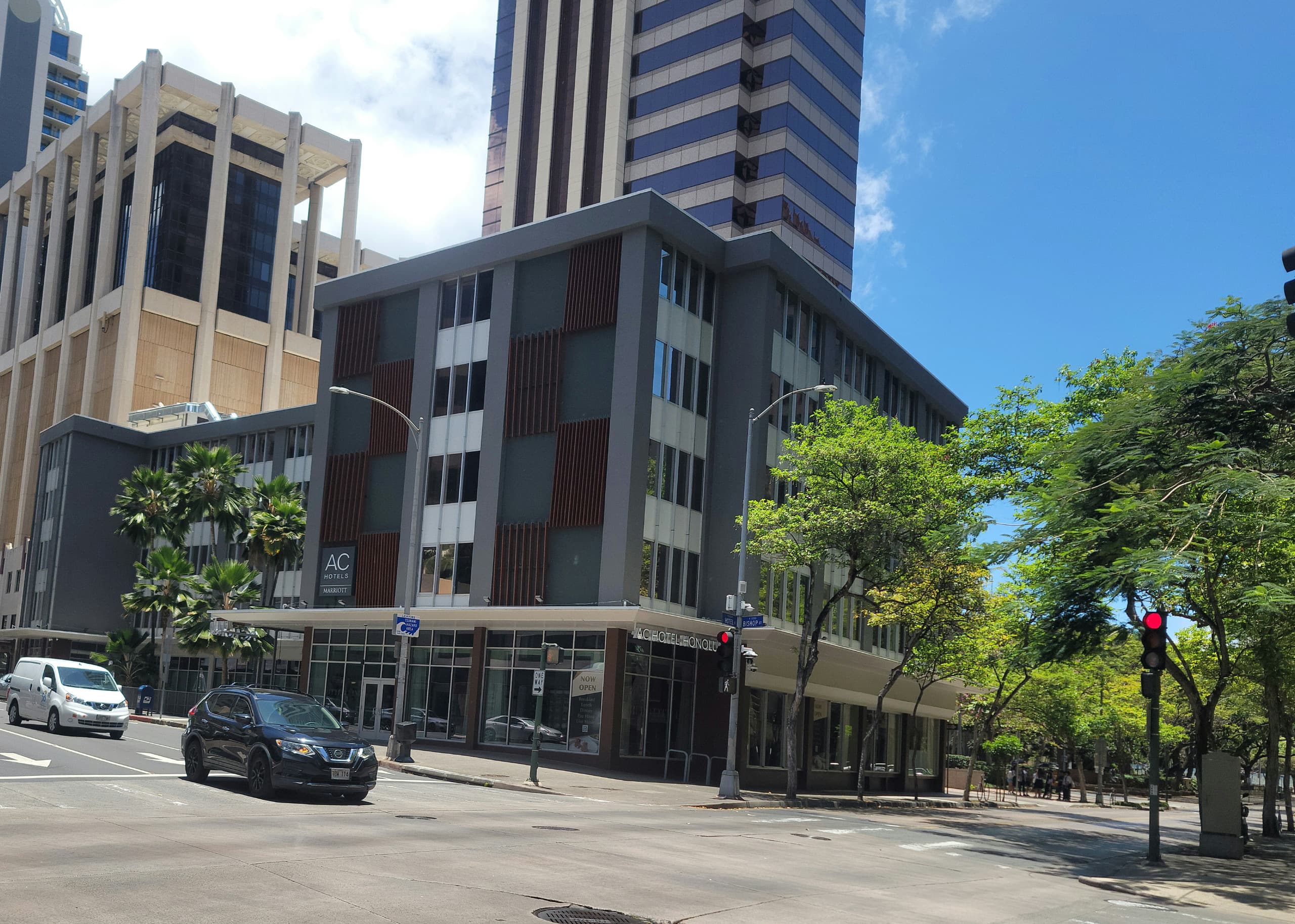 Condo in Honolulu · ★4.79 · 3 bedrooms · 5 beds · 1 private bath - Image 20