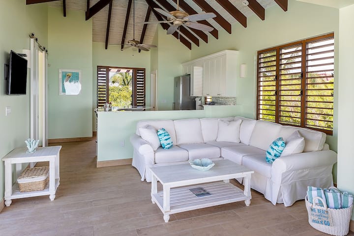 Bungalow Directly On The Beach - Turks and Caicos Islands