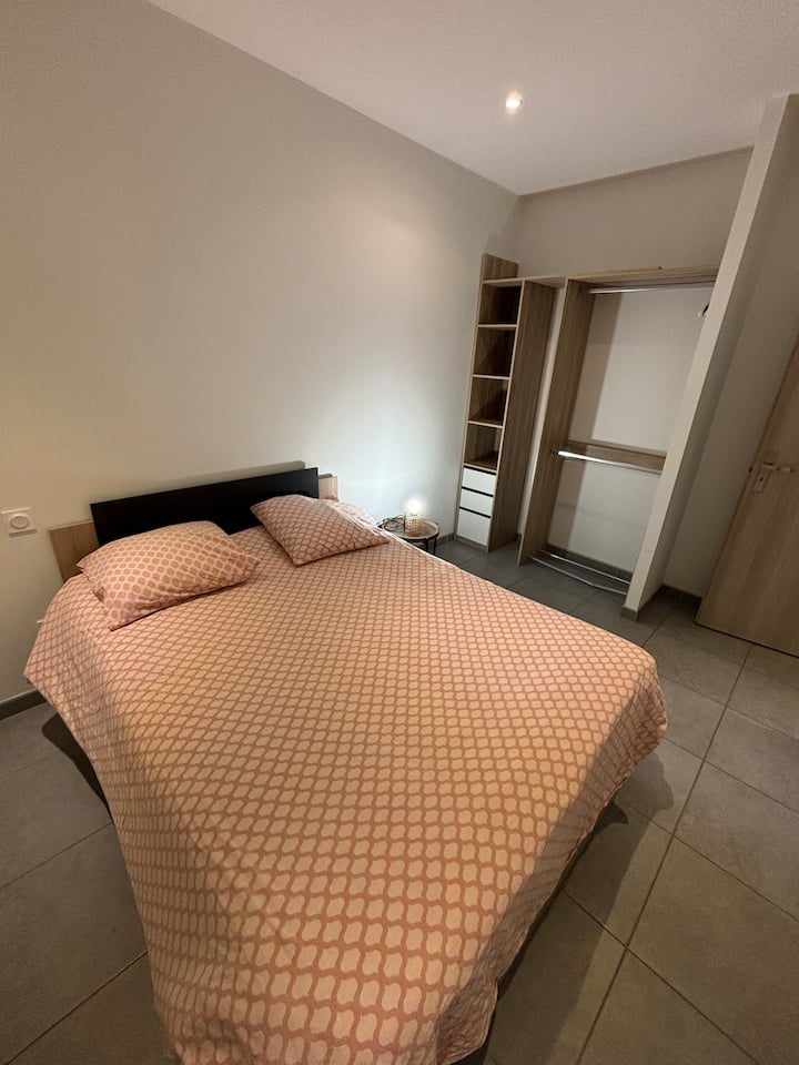 საძინებელი 2