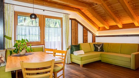 Apartment Jägerglück - Vacation in the Pragser Valley