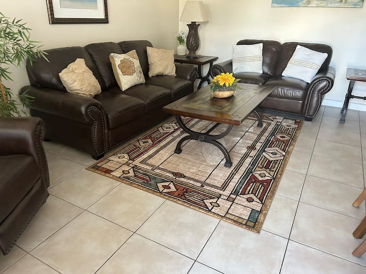 Fabulous 1br/1bth Condo (Fl1) - 1/2 Block To Beach - Pompano Beach, FL